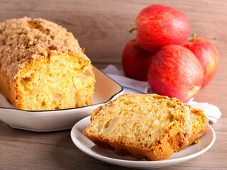 Apple and nut cake