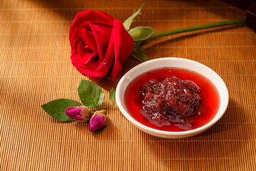 Sugar rose, a commonly used seasoning for Chinese pastries