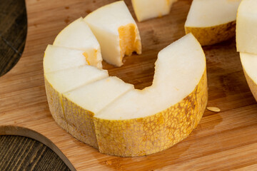 ripe melon for nutrition cut into pieces