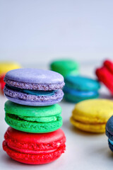 Fotografías de de macarons y macarons en forma de árbol navideño, postre frances