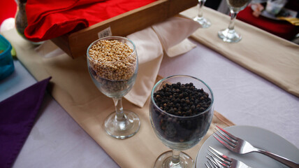 one glass of black pepper and one glass of white pepper. Piper nigrum