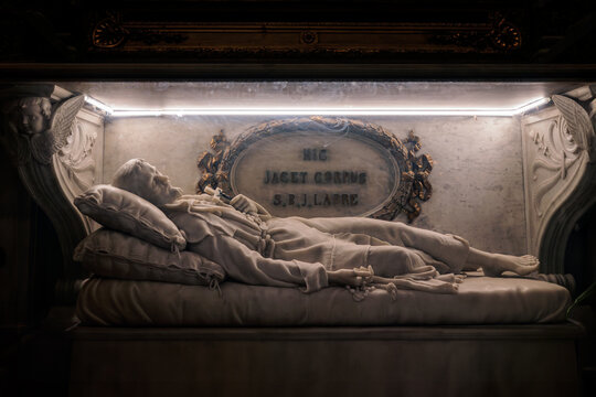 Funeral monument of San Benedetto Giuseppe Labre. Interior of the baroque church of Santa Maria ai Monti in Roma, Italy.