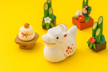 辰年の年賀状素材　干支　辰年
