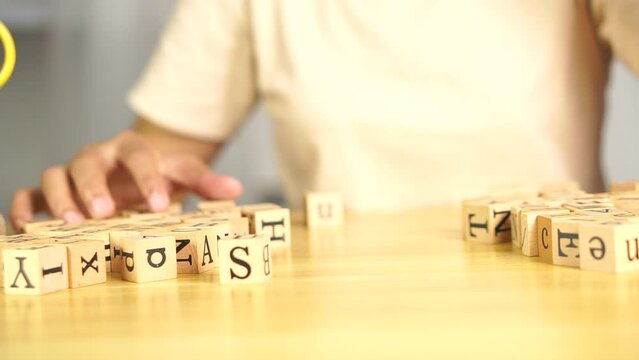 woman per message in the desk to relieve stress