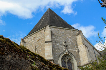 Abtei Saint-Martin de Ligug&eacute; &ndash; Historische Benediktinerabtei und spirituelle Oase