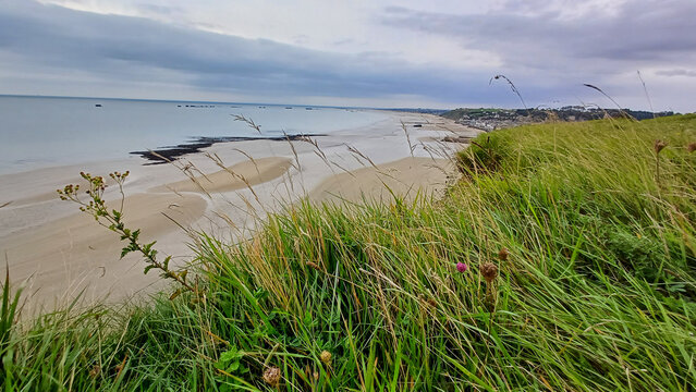 Gold Beach &ndash; Historischer Landungsstrand der Normandie mit k&uuml;nstlichem Mulberry-Hafen