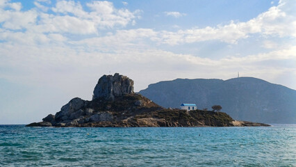 Strand von Agios Stefanos auf Kos – Paradiesischer Strand mit kristallklarem Wasser