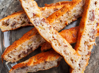 Cookie with apples and nuts