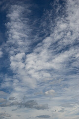 Wolkenstimmung im Herbst über Österreich