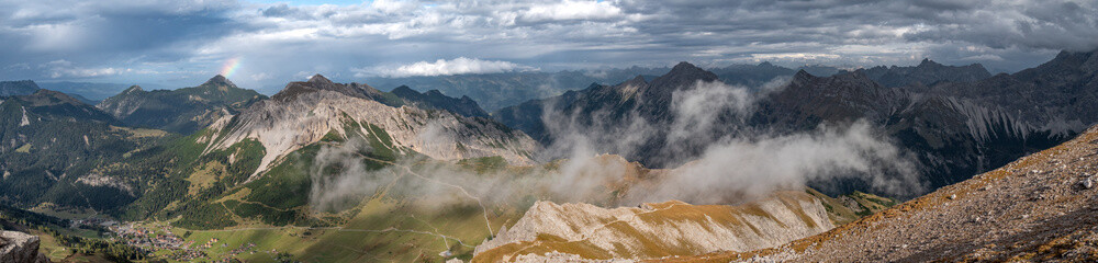 Malbun, Liechtenstein: Herbstliche Naturgewalt in den Alpen