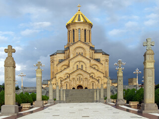 Fototapeta na wymiar Cathedral of the Holy Trinity in Tbilisi