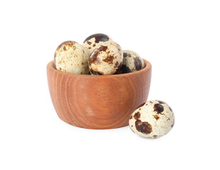 Obraz premium Wooden bowl with quail eggs isolated on white