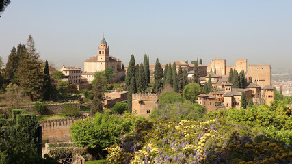 Obraz premium Iglesia Santa María, Palacios Nazaríes, Alhambra, Granada, España