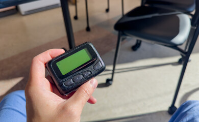 design, connection, hand, black, history, retro, pager, beeper, communication, hospital, symbol, efficiency, business, technology, medical, device, messaging, signal, alert, staff, essential, tool, em