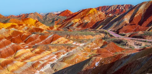 Papier Peint photo Zhangye Danxia Panorama of the The way through the rainbow Colorful rock formations