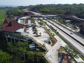 Fototapeta na wymiar A magnificent and comfortable rest area on the Indonesian toll road Solo Semarang with a beautiful view of Mount Merbabu as a backdrop has now been built in the city of Salatiga