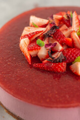 cake with strawberries