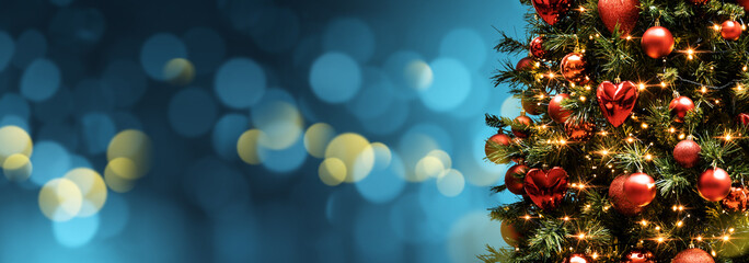 Obraz na płótnie Canvas Christmas background with decorated tree