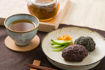 おはぎとお漬物　日本の田舎の伝統　１