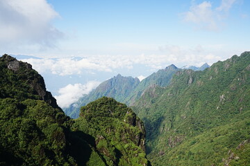 Fansipan Mountain called Roof of Indochina and Sea of Clouds in Sapa, Vietnam - ベトナム サパ ファンシーパン 山