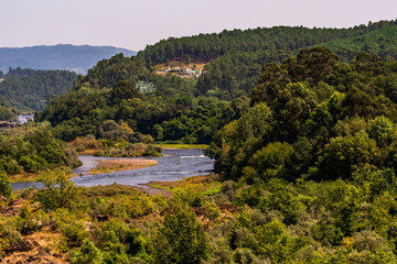 Fototapeta na wymiar Rio Miño en la frontera de España y Portugal.
