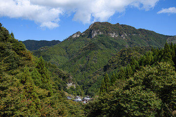 初秋の山間集落 © Hiroshi Tsuchiya