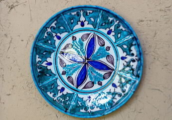 Usbekistan: Berühmte Keramik aus Rishton - Teller in Blau-Türkis
