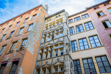 Fototapeta premium Dans les rues du Vieux Lyon, quartier Saint Jean