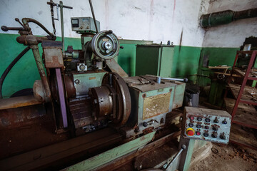 Old lathe in the metalworking workshop