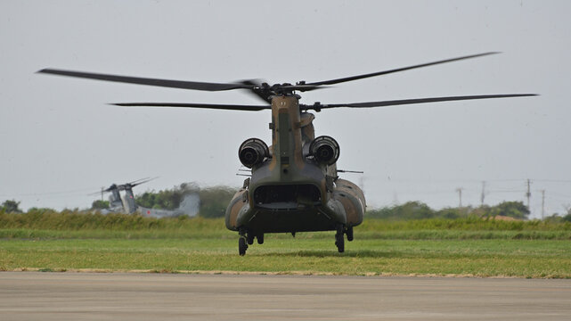 輸送ヘリCH-47J Chinook（チヌーク）、陸上自衛隊