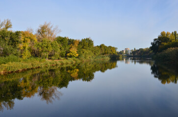 Autumn landscapes of Balakovo. The mirror of Lake Linevo.