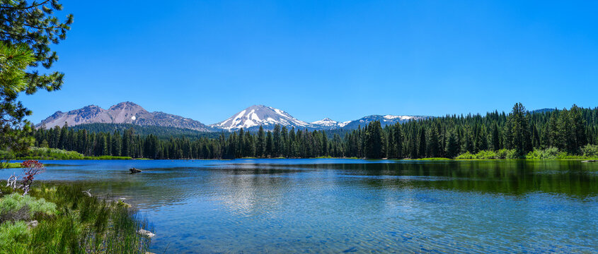 Panoramic of view of Mt Lassen reflected in Manzanita Lake