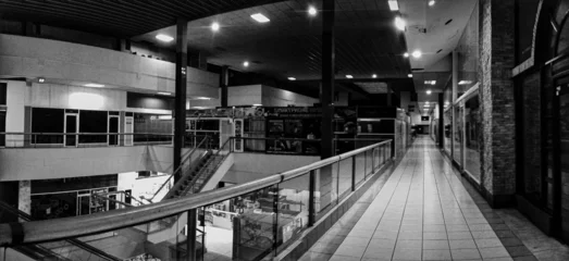 Fotobehang Empty mall, Alta Vista, Puerto Ordaz. © Francis Alexandra