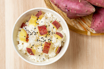 サツマイモごはん