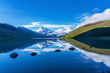 Beautiful Scenery of Sapu Mountain and Plateau Lakes in Xizang Autonomous Region of China