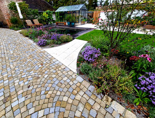 family garden with swimming pool where the water is blue and clean thanks to the limestone...