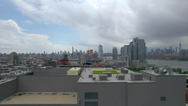 Brooklyn, NY Skyline Revealed Behind Building 4k