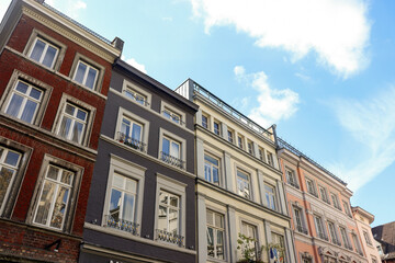 Fototapeta na wymiar Aachen, NRW, Deutschland: Altbauten in der Innenstadt 