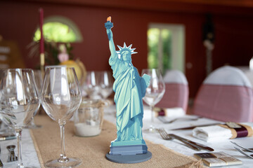 D&eacute;coration,  mariage, bapt&ecirc;me, h&ocirc;tellerie, &eacute;v&eacute;nement, statue, libert&eacute;