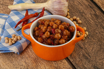 Baked chickpea with tomato sauce