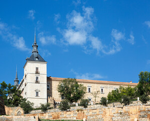 Fototapeta na wymiar View to the tower of Alcazar in Toledo