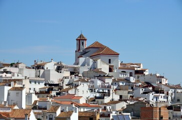 Fototapeta na wymiar Vista típica de Alozaina, provincia de Málaga