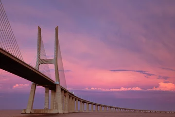 Photo sur Plexiglas Pont Vasco da Gama Vasco da Gama bridge at sunset, Lisbon, Portugal