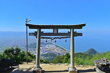 天空の鳥居　高屋神社　香川　鳥居