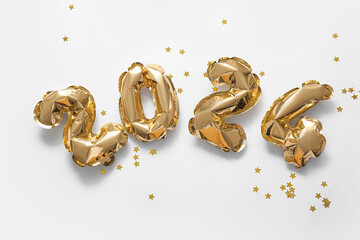 Figure 2024 made of balloons with stars on white background - obrazy, fototapety, plakaty