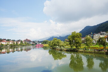 Obraz premium Sa Pa Lake in Sapa, Vietnam - ベトナム サパ サパ湖
