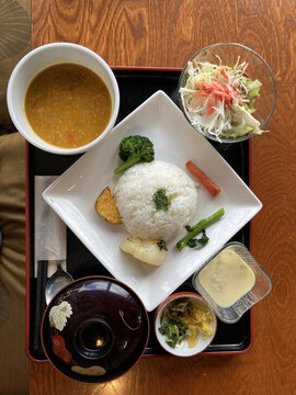 japen rice with chicken curry