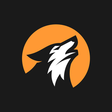 simple wolf mascot logo
