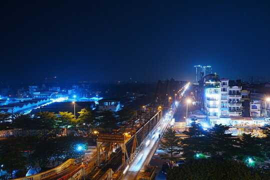 Long Bien Bridge at Night, in Hanoi, Vietnam - ベトナム ハノイ 夜景 ロンビエン橋 © Eric Akashi
