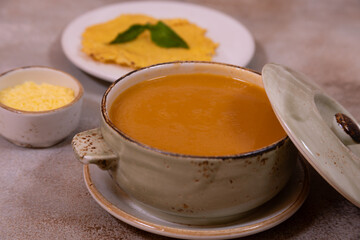 tomato cream with parmesan cheese toasts